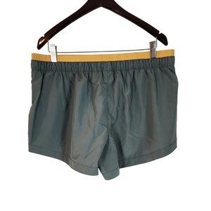 Puma Women's Balsam Green Train First Mile‎ Woven Shorts Size XL NWT